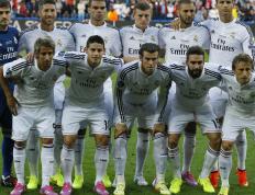 字母哥回归赛场，战术调整首场状态亮眼，TES观众沸腾！