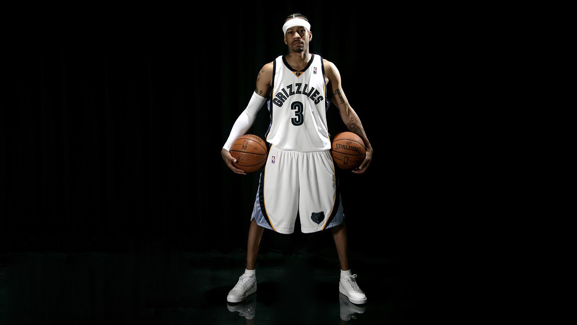 莱万多夫斯基新星重要助攻表现突出，湖人前途光明！引发球迷热议